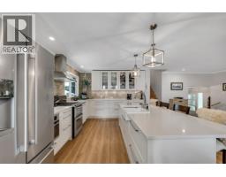 2572 The Boulevard, Squamish, BC V0N1T0 Photo 8