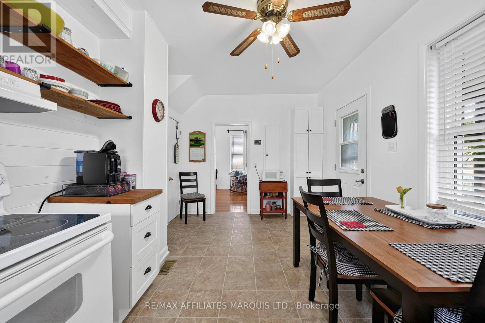 83 ELEVENTH STREET E - 14
