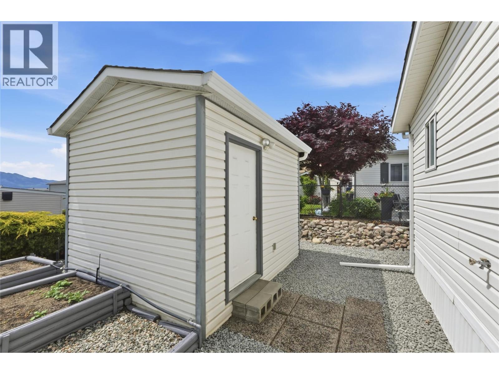 #73 1850 Shannon Lake Road - 27