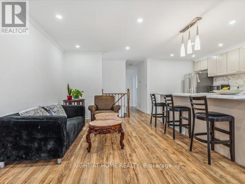 4 1/2 LEASIDE DRIVE - 14