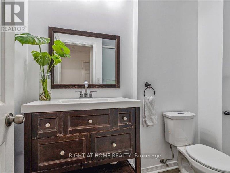 4 1/2 LEASIDE DRIVE - 19