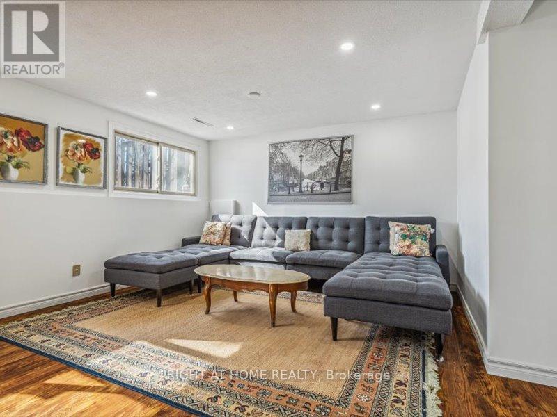 4 1/2 LEASIDE DRIVE - 21