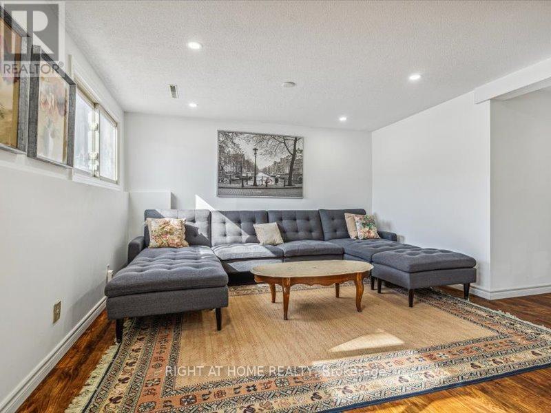 4 1/2 LEASIDE DRIVE - 22