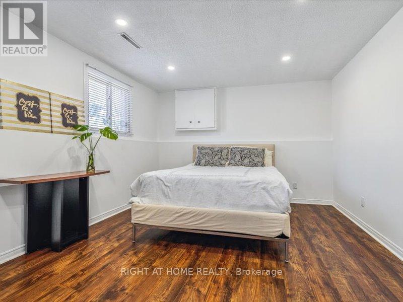 4 1/2 LEASIDE DRIVE - 29