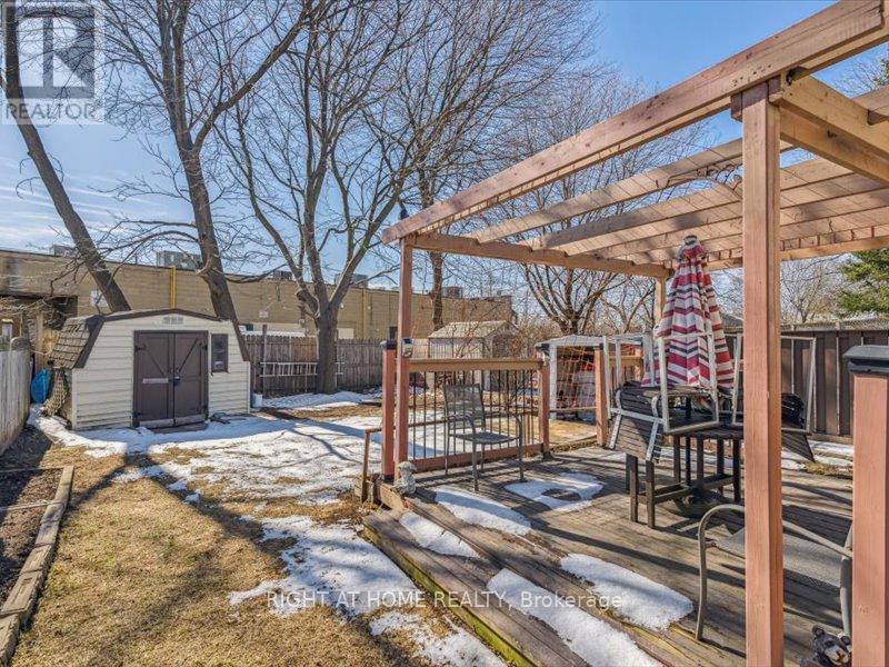 4 1/2 LEASIDE DRIVE - 35