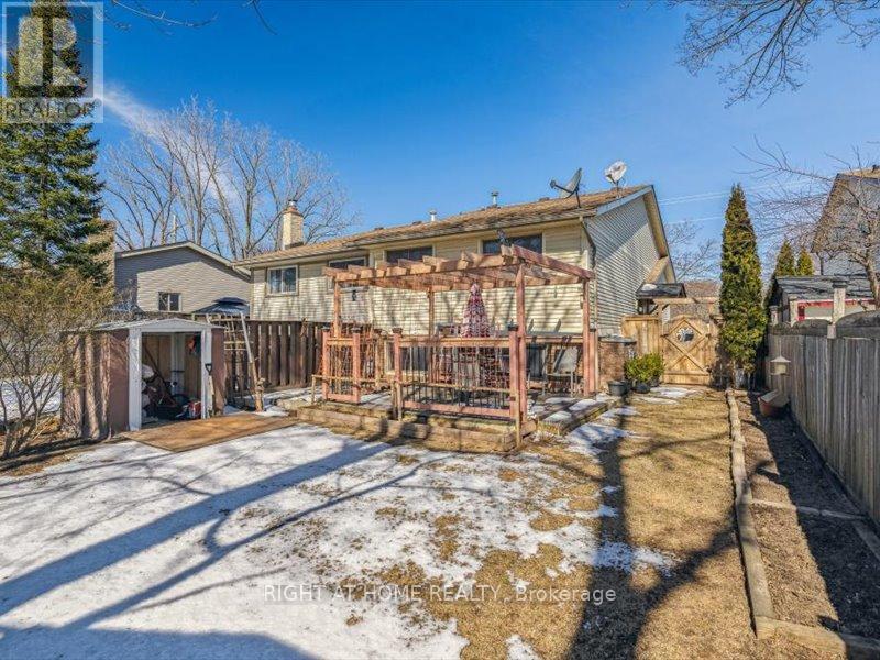 4 1/2 LEASIDE DRIVE - 37