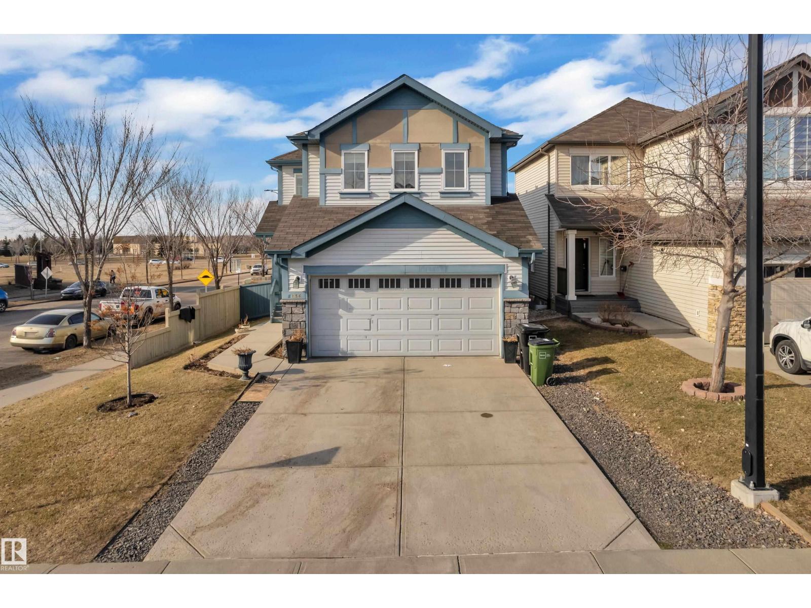 6156 11 AV SW - 2