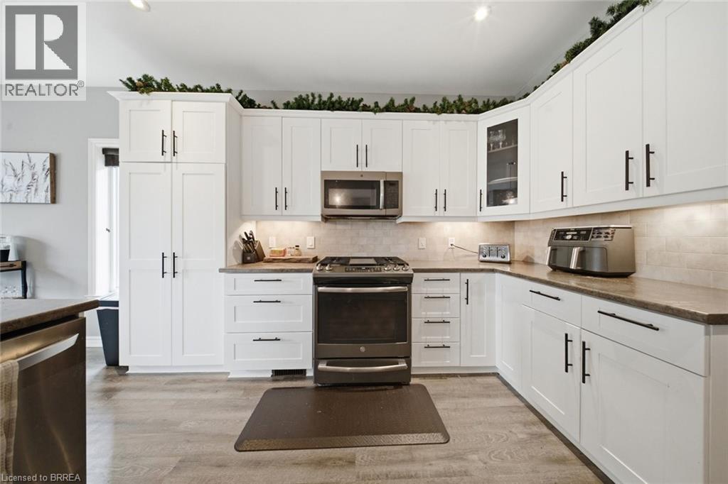 5-bedroom home for sale at 75 DRIFTWOOD Drive, Simcoe ON · photo 15 of 51