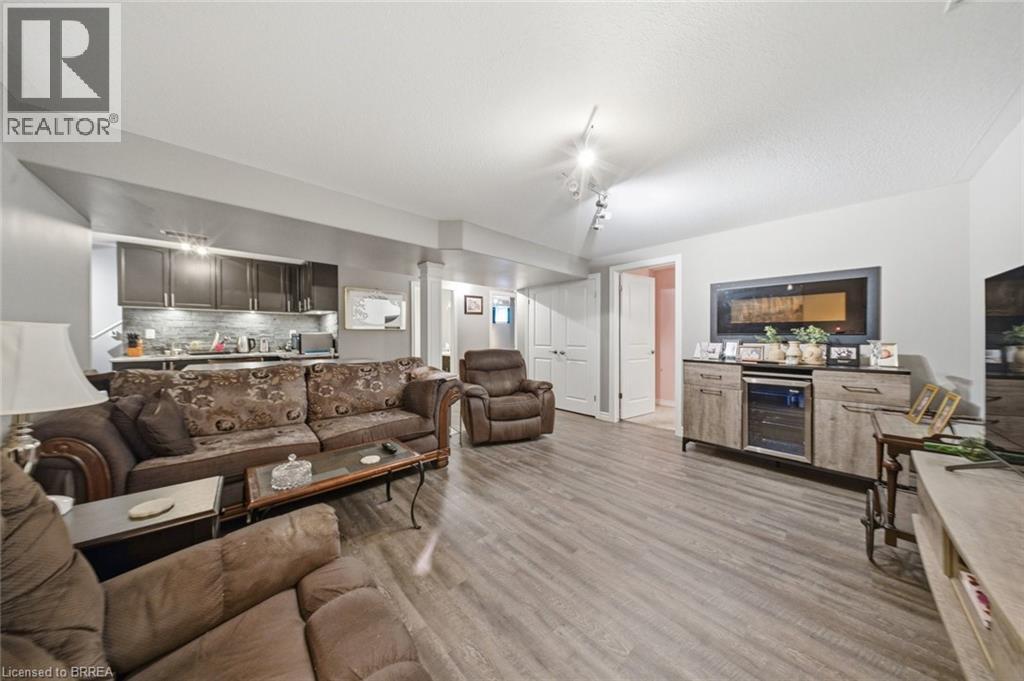 5-bedroom home for sale at 75 DRIFTWOOD Drive, Simcoe ON · photo 30 of 51