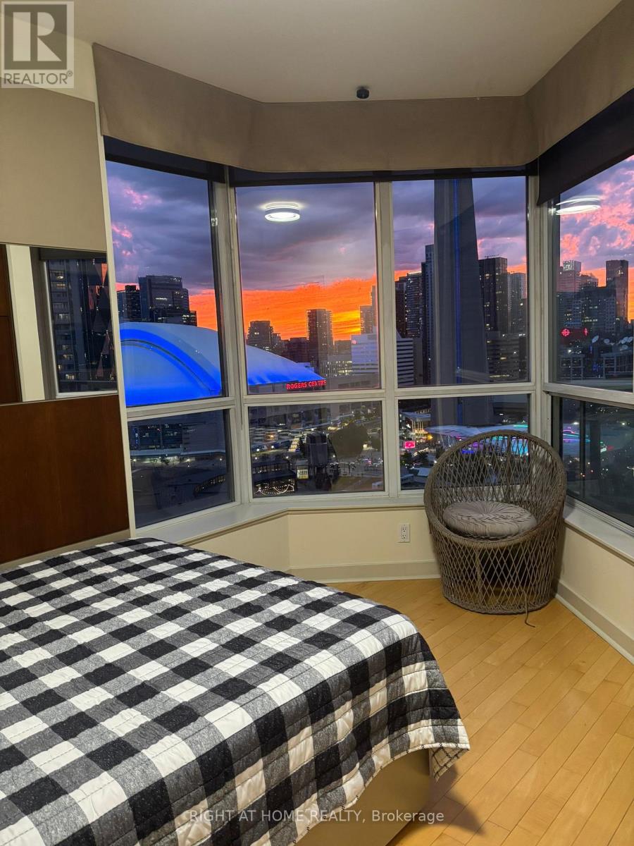 2801 (PH 1) - 228 QUEENS QUAY W - Image 30