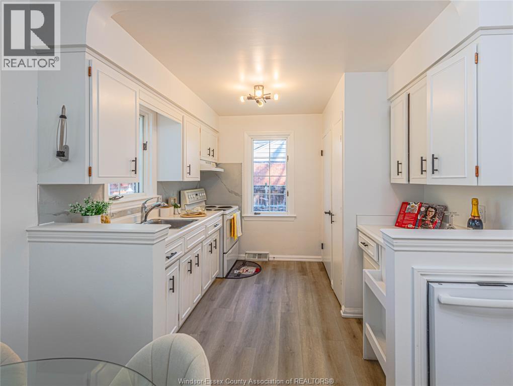 3365 CURRY AVENUE - 7