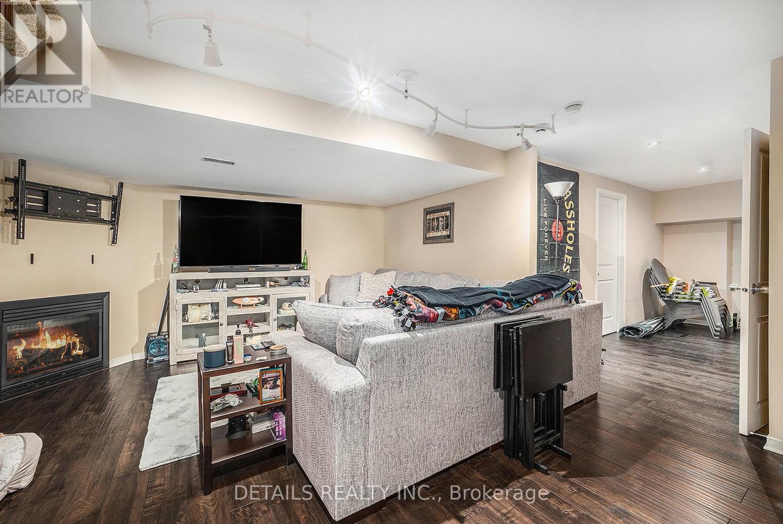 3 Bed, 4 Bath House for Rent in Ottawa – 107 LOCHNAW PRIVATE, Ottawa – MLS# X13481768 - Image 21