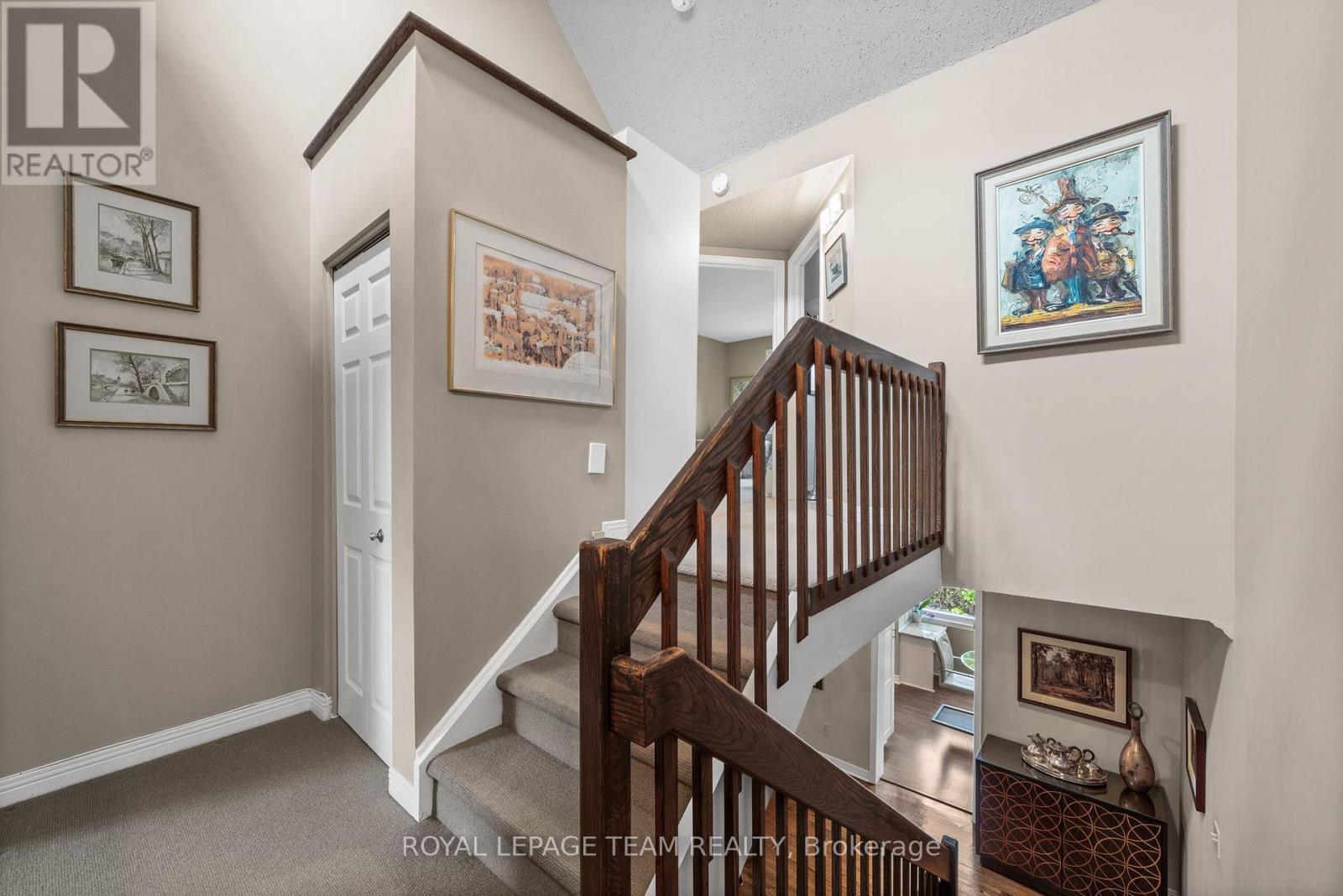 #6 625 RICHMOND ROAD - 19