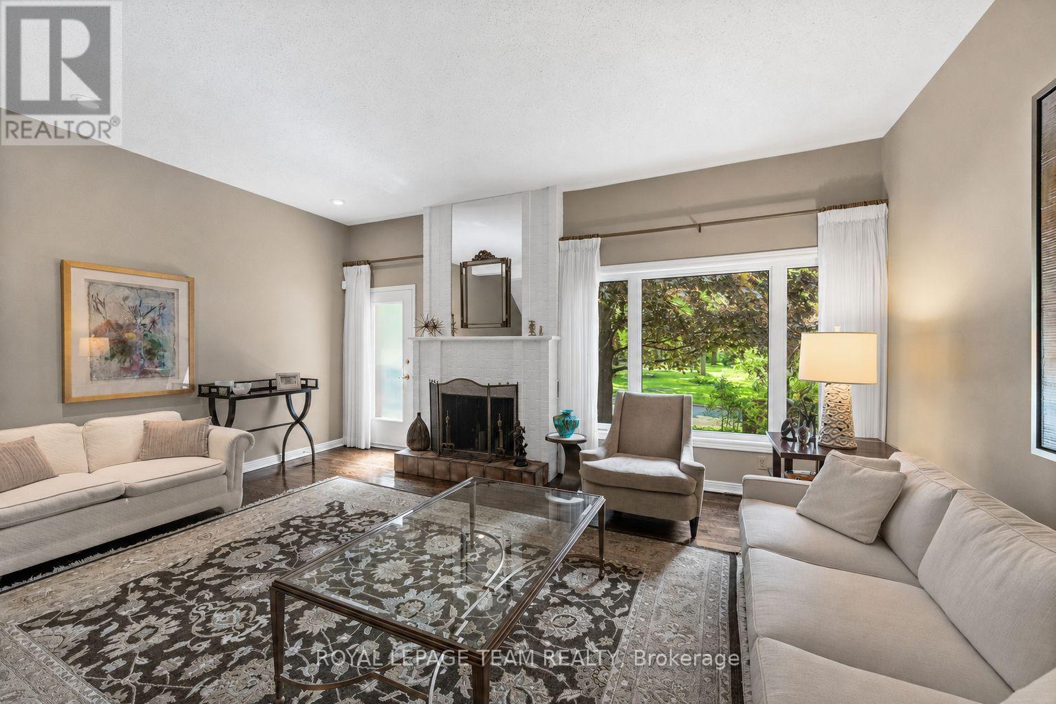 #6 625 RICHMOND ROAD - 7