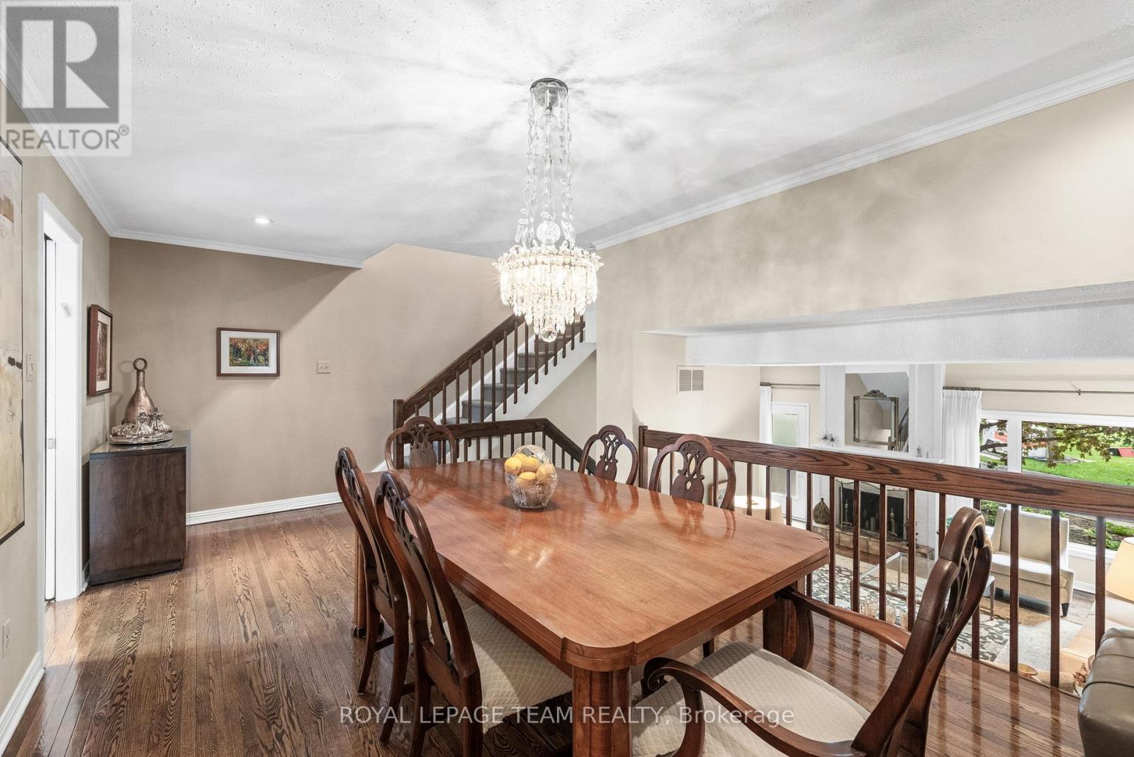 #6 625 RICHMOND ROAD - 9