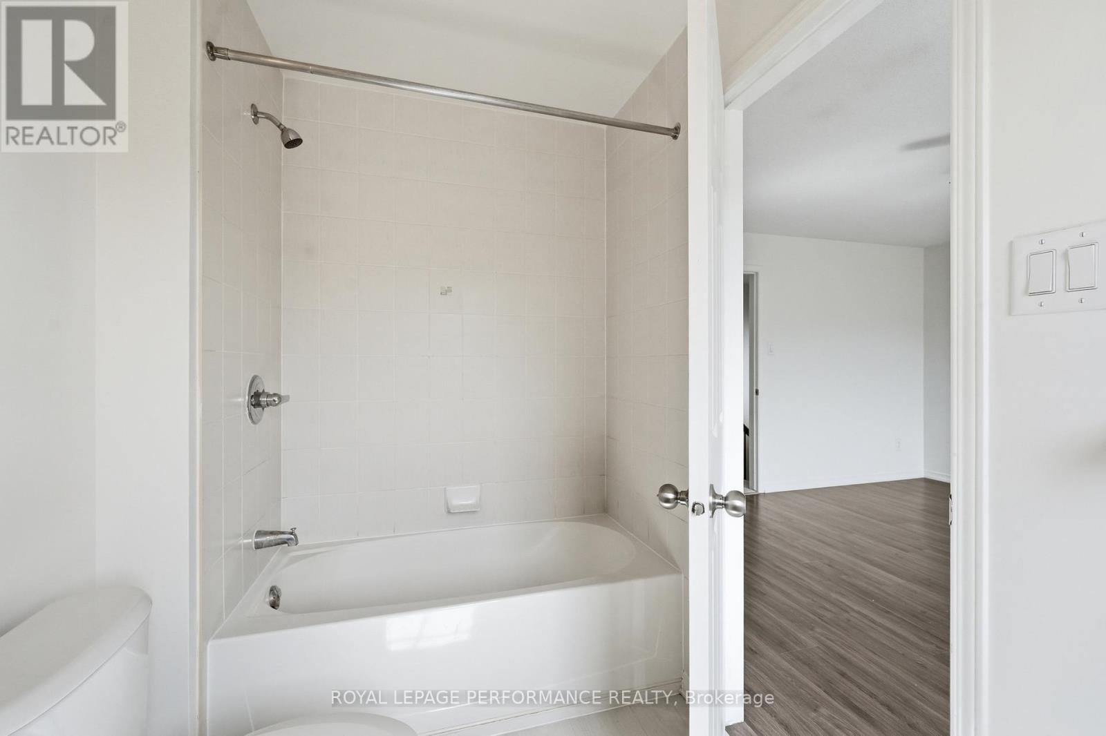 277 ROLLING MEADOW CRESCENT - 20