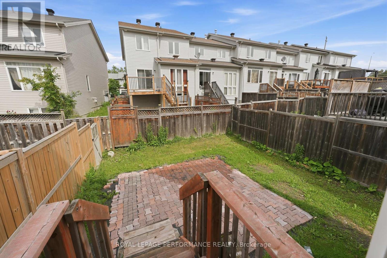 277 ROLLING MEADOW CRESCENT - 32