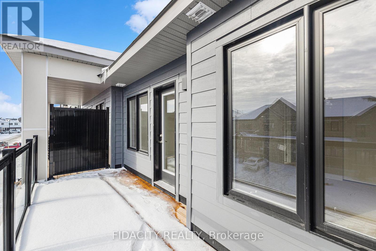 205 BEEBALM CRESCENT - 23
