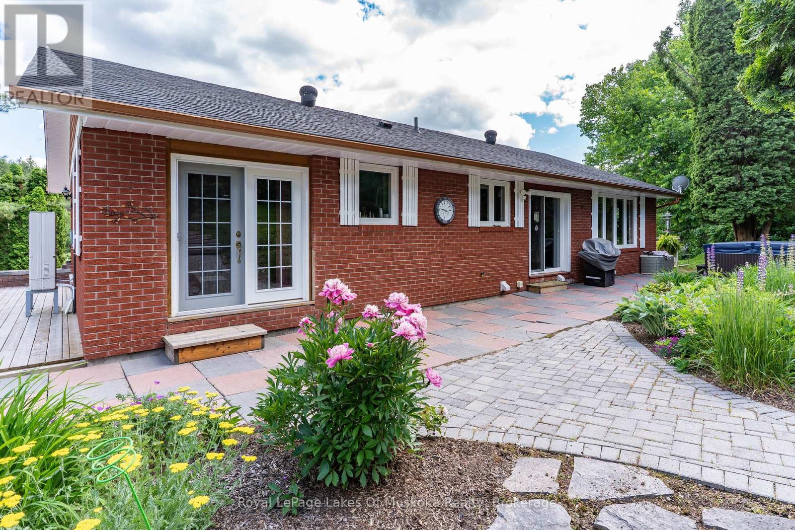183 SANTAS VILLAGE ROAD - 27