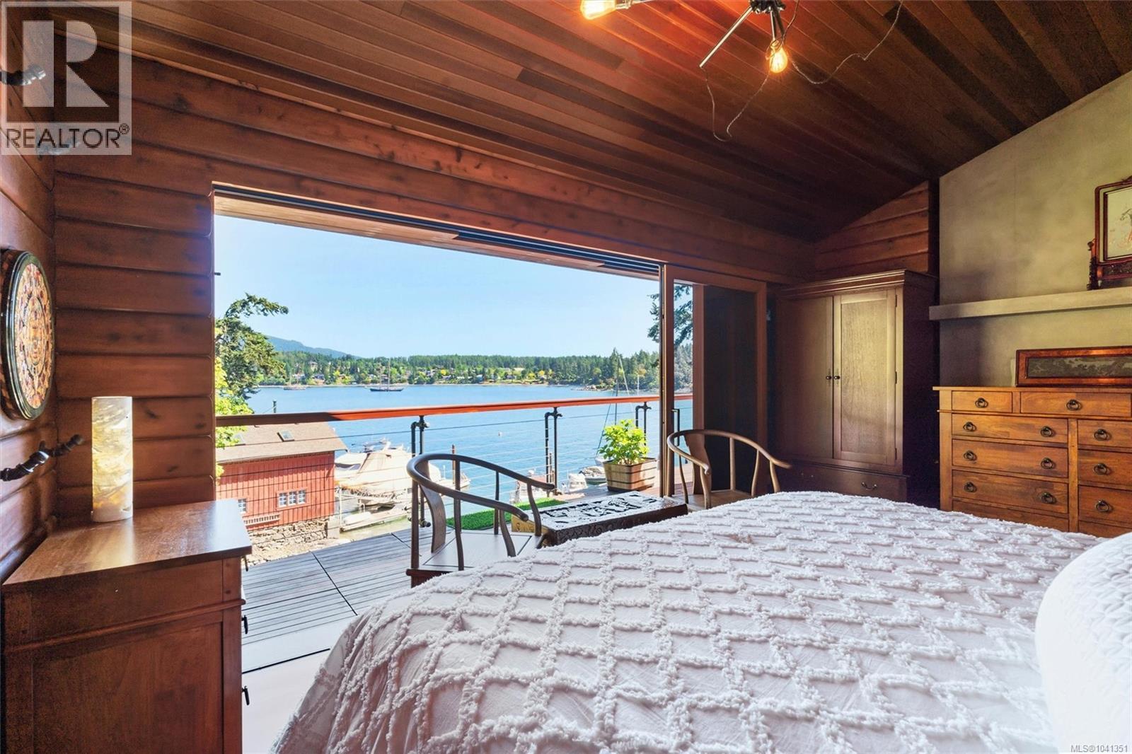  10968 Madrona Drive, North Saanich