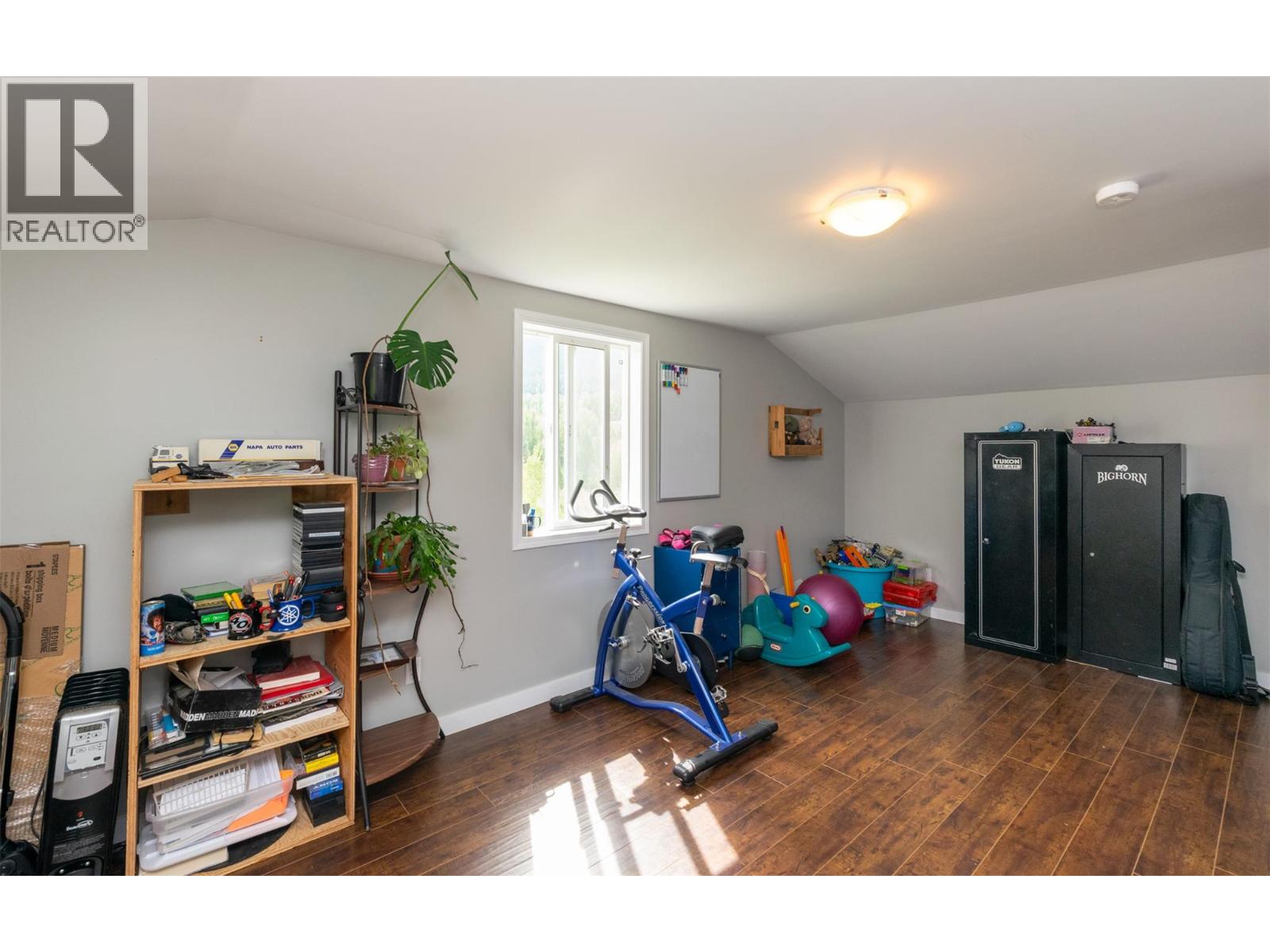 2904 Enderby Mabel Lake Road - 33