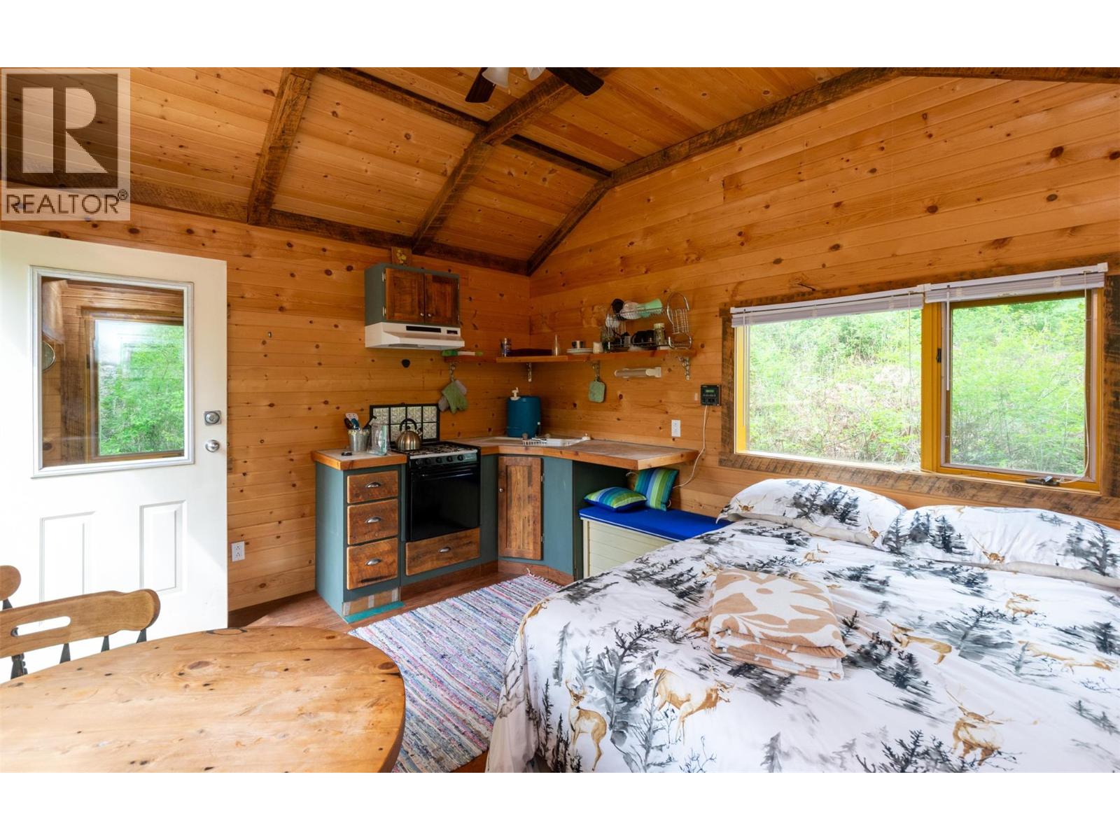2904 Enderby Mabel Lake Road - 53