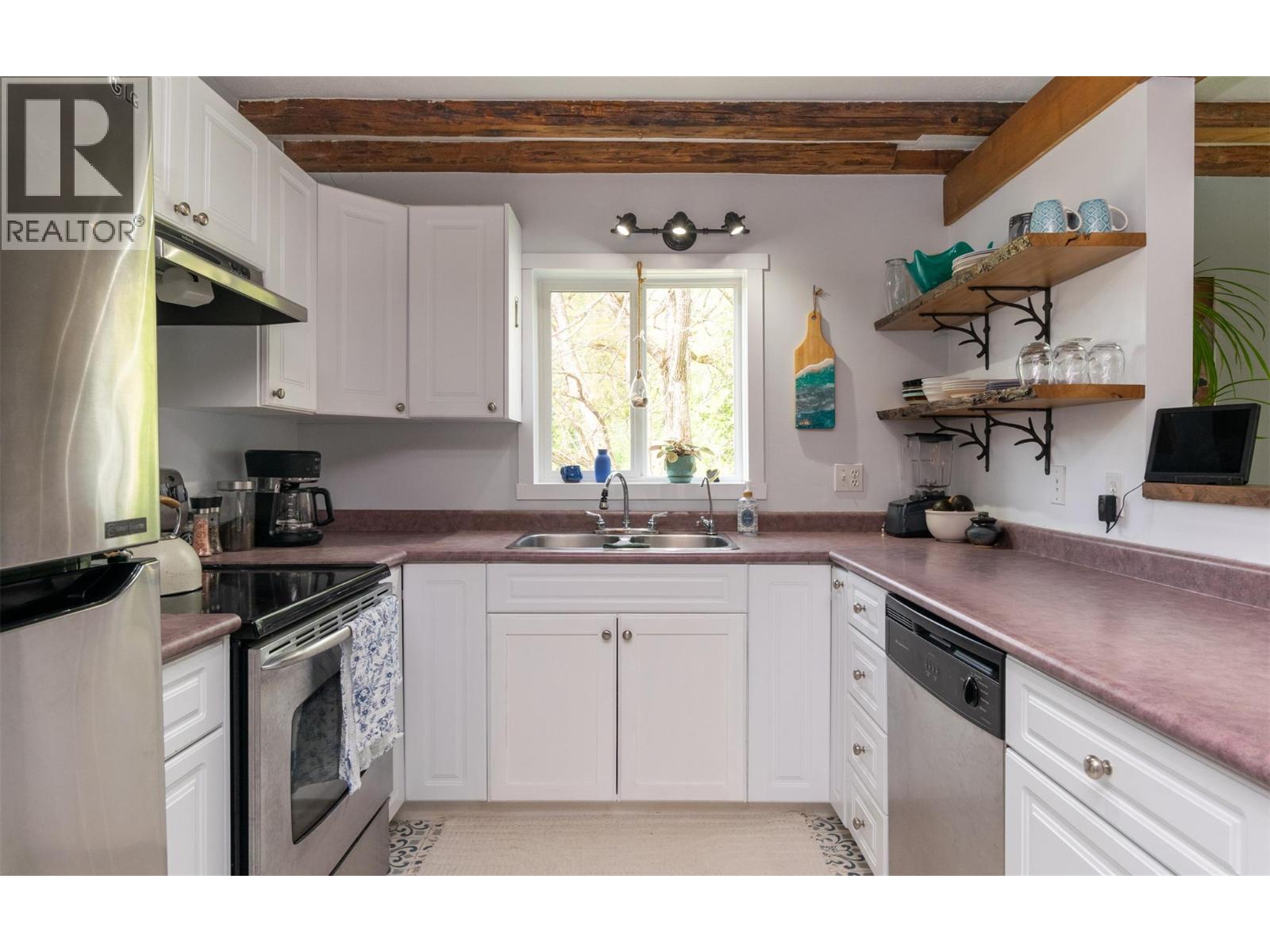 2904 Enderby Mabel Lake Road - 20