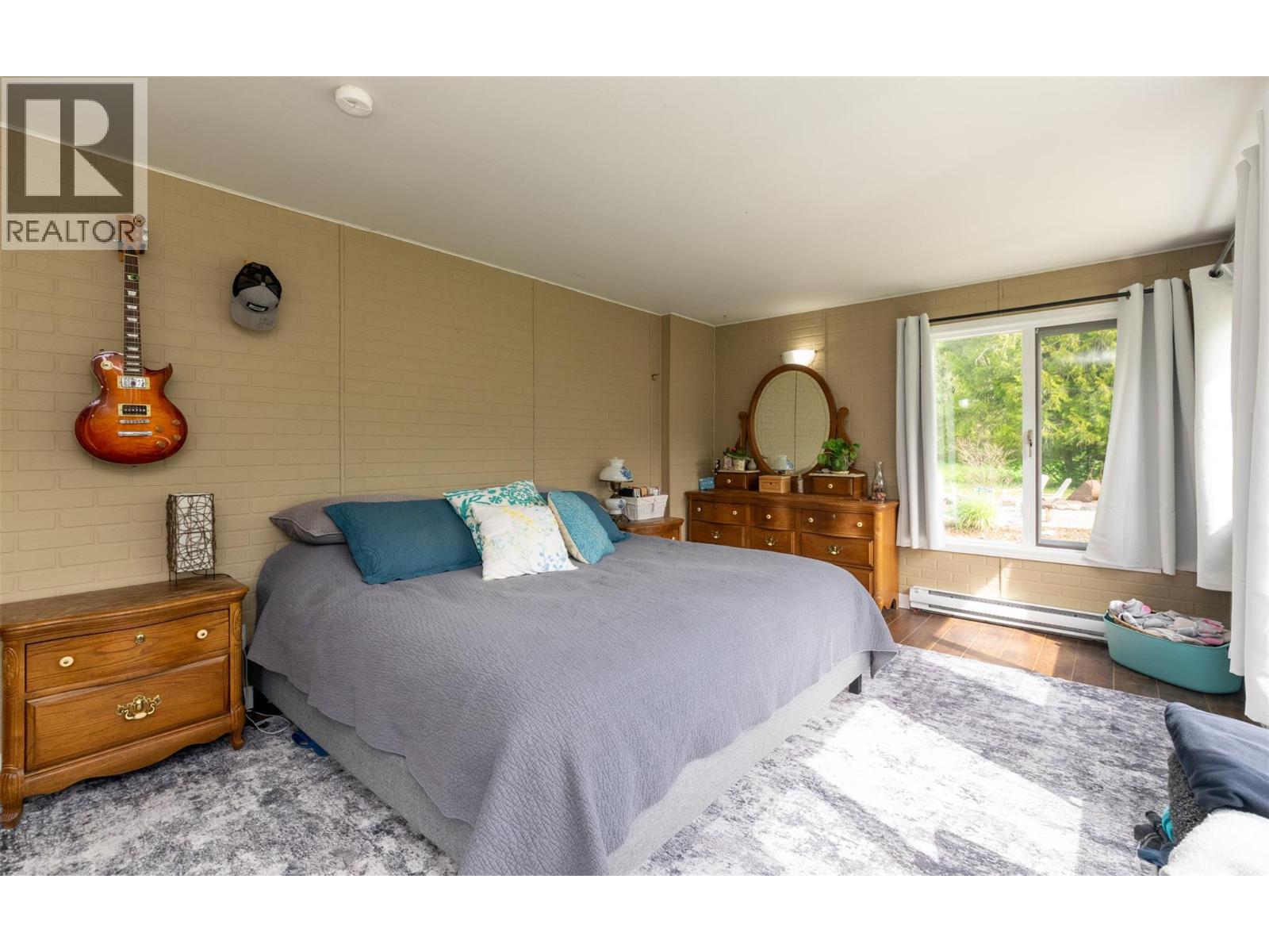 2904 Enderby Mabel Lake Road - 28