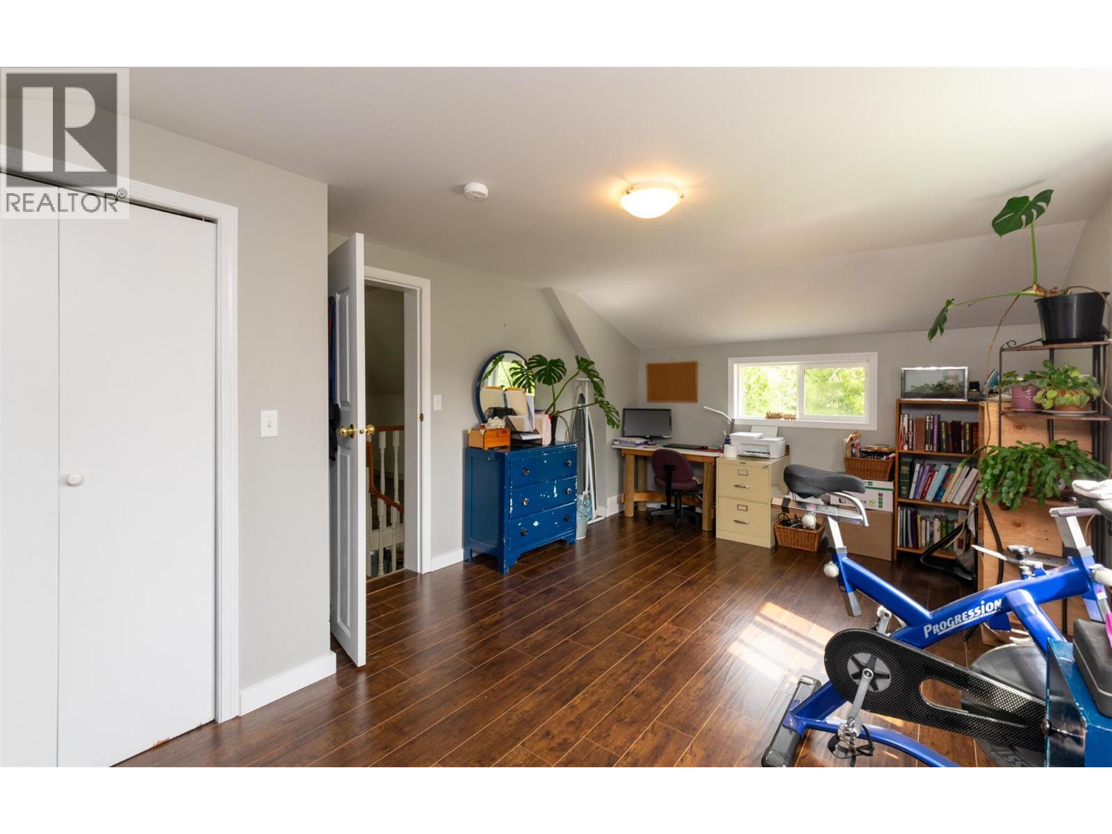 2904 Enderby Mabel Lake Road - 31