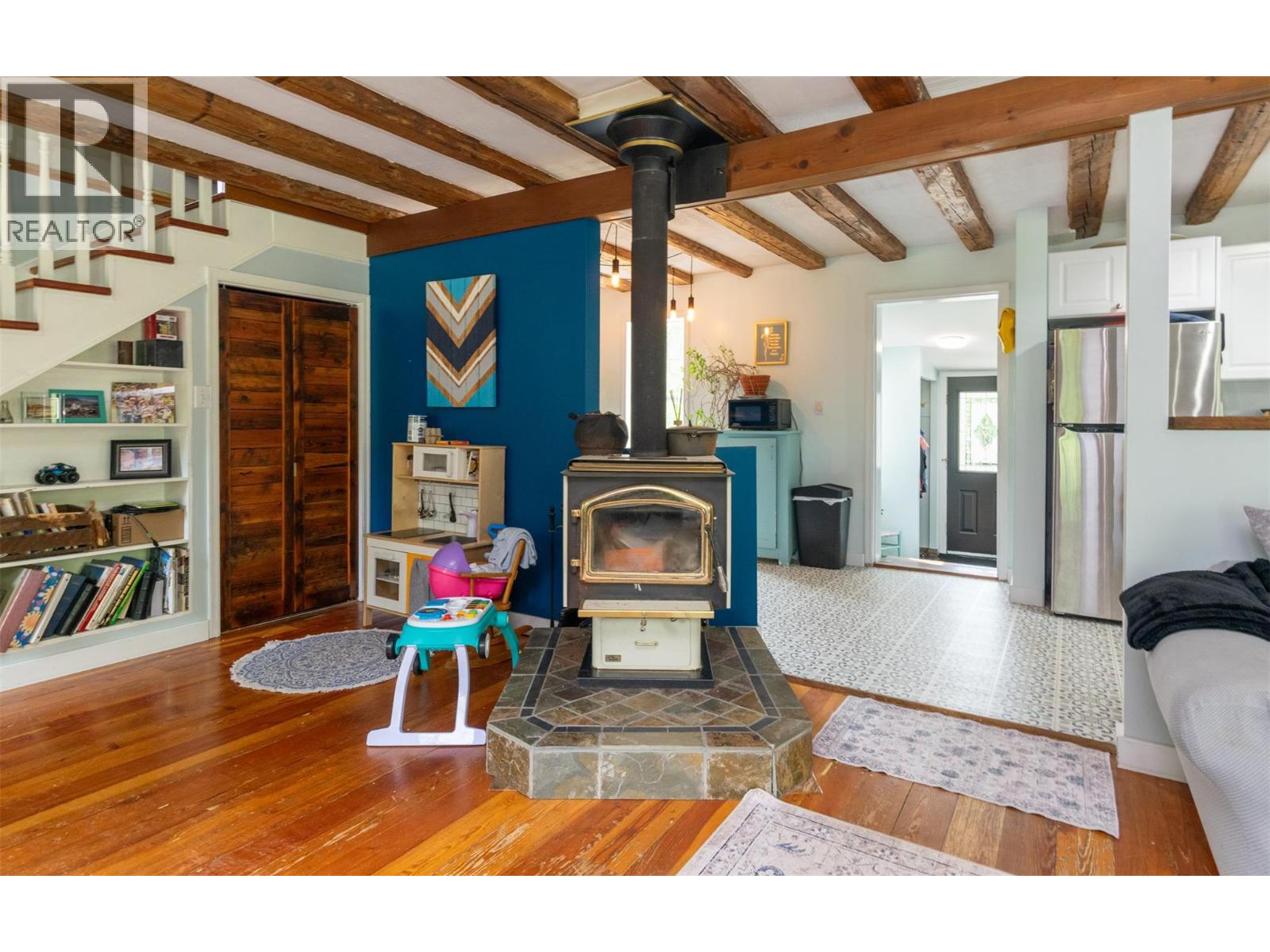 2904 Enderby Mabel Lake Road - 15