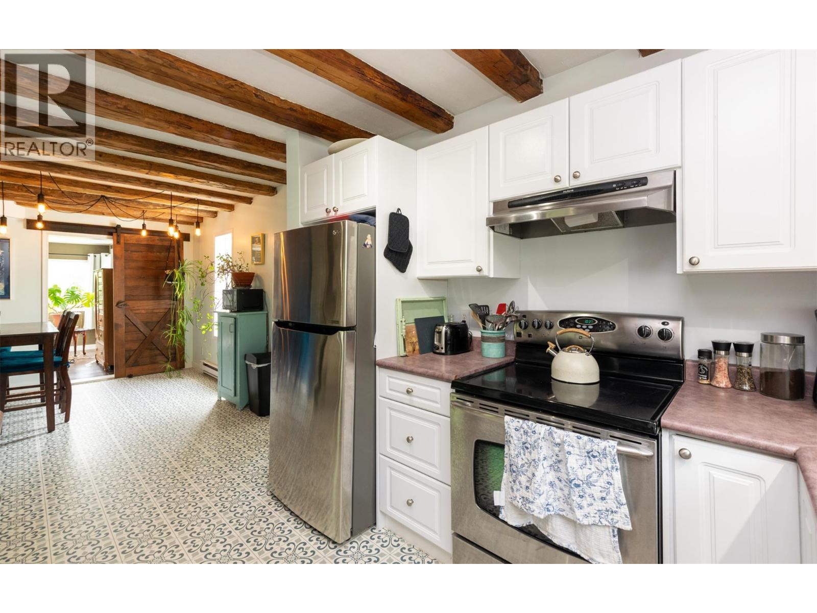 2904 Enderby Mabel Lake Road - 23