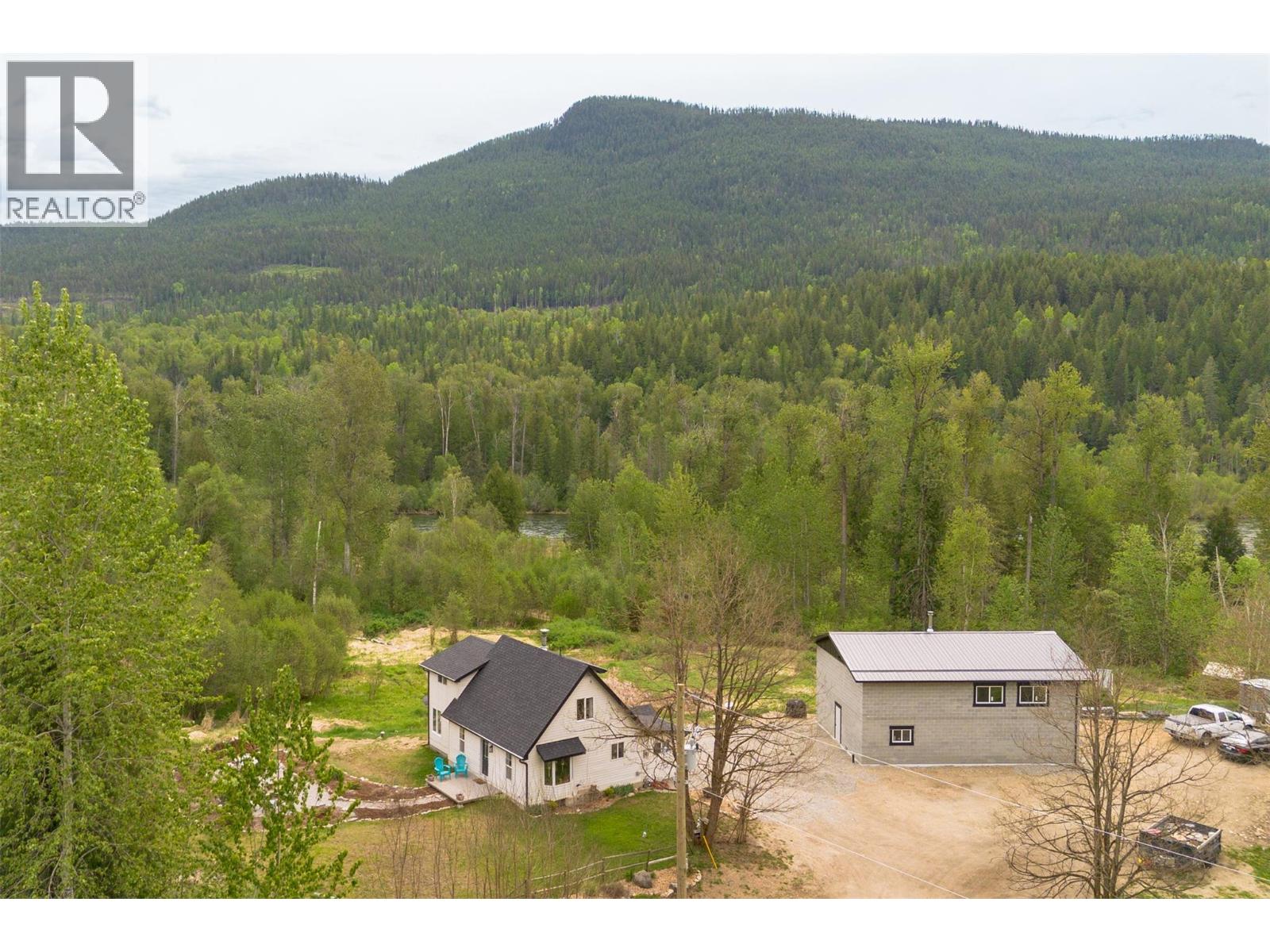 2904 Enderby Mabel Lake Road - 82