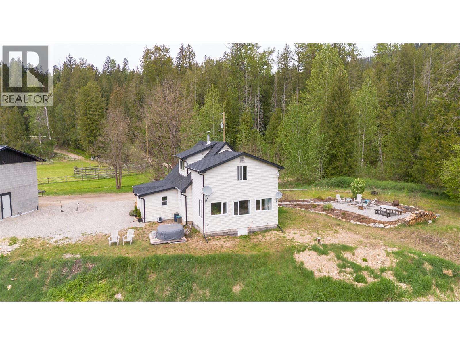 2904 Enderby Mabel Lake Road - 74