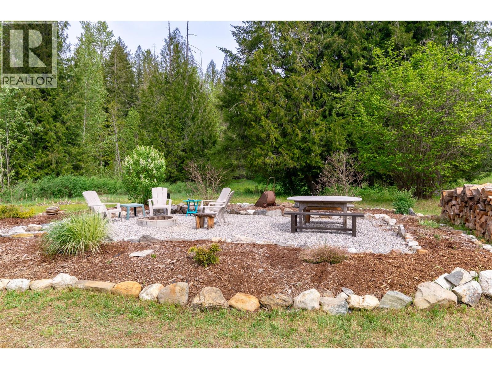 2904 Enderby Mabel Lake Road - 44