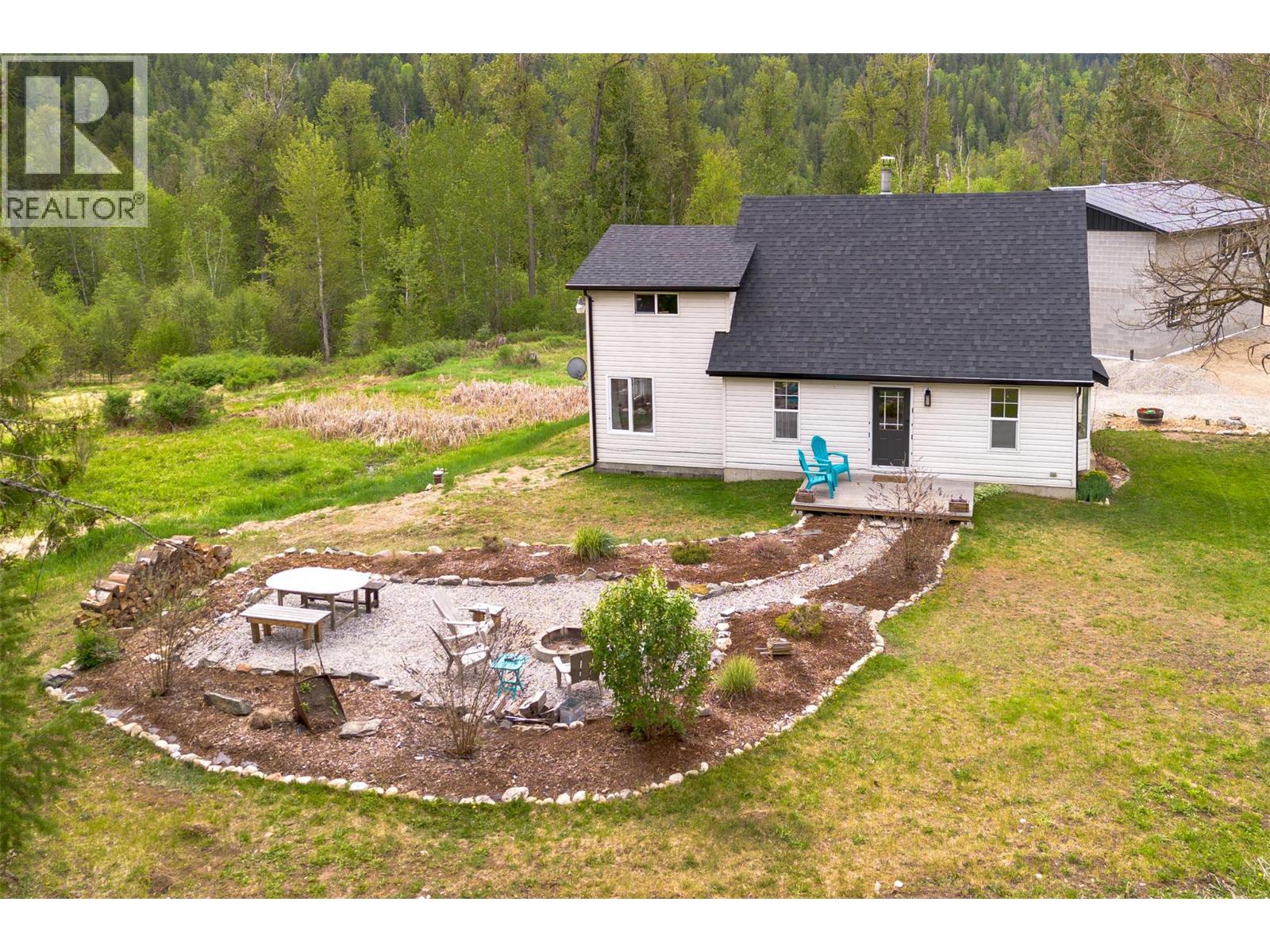 2904 Enderby Mabel Lake Road - 76