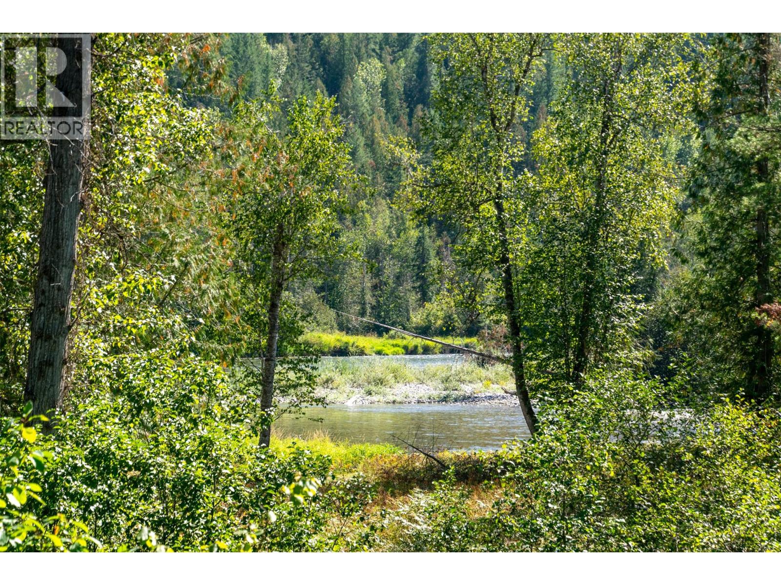 2904 Enderby Mabel Lake Road - 58