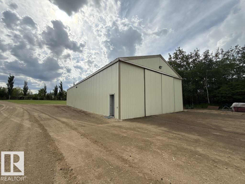 56407 RGE ROAD 240 - 37
