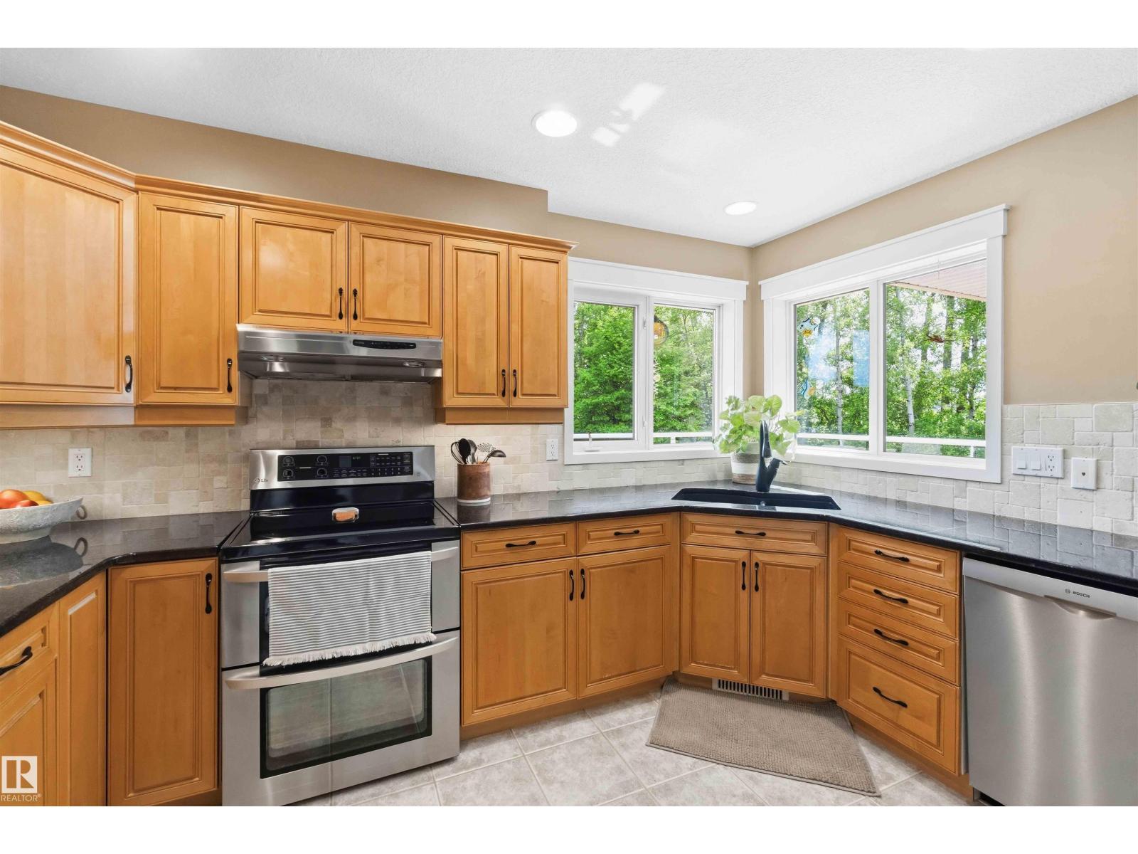 60 56019 Rge Rd 230 - 12