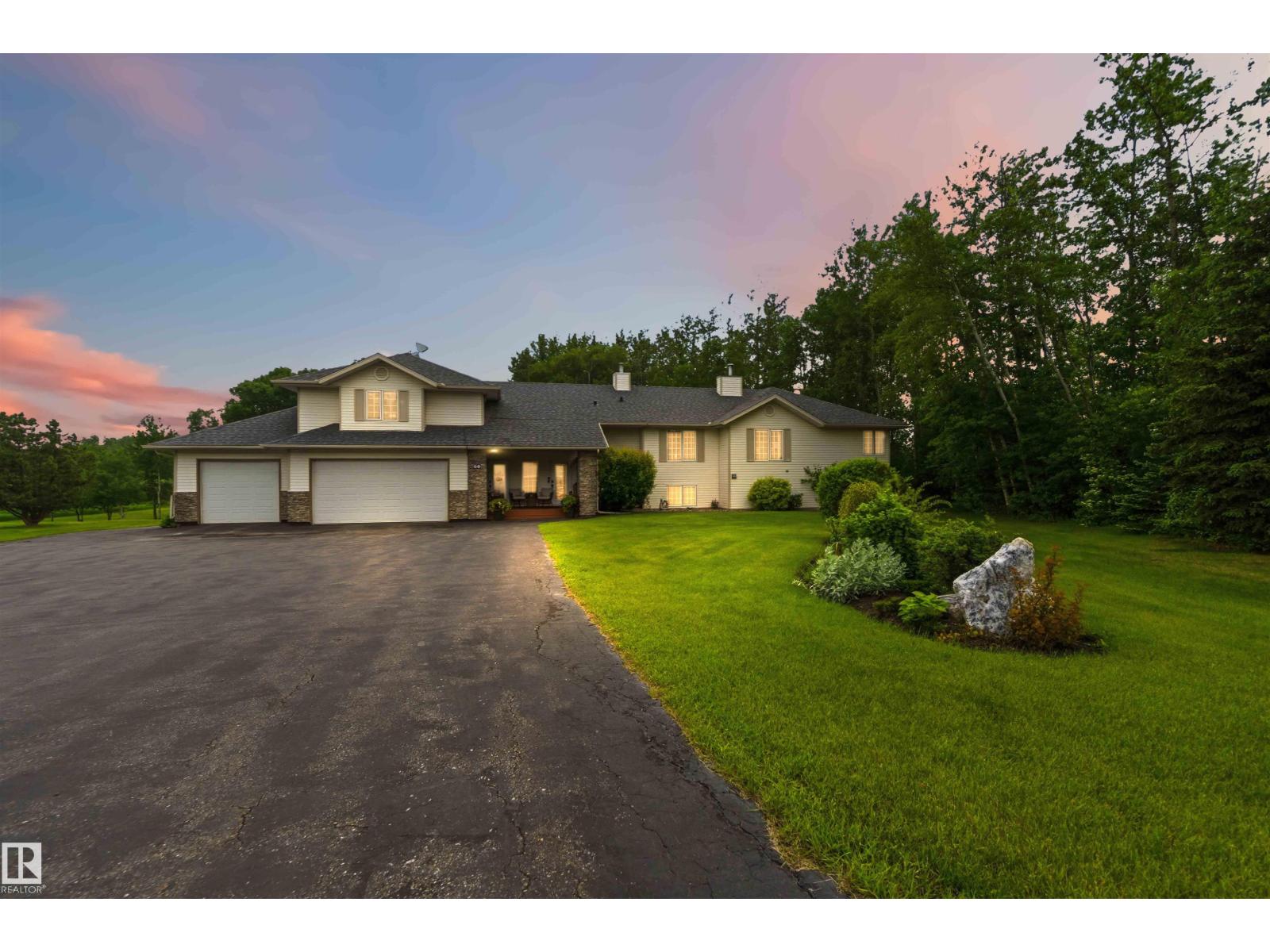 60 56019 Rge Rd 230 - 2