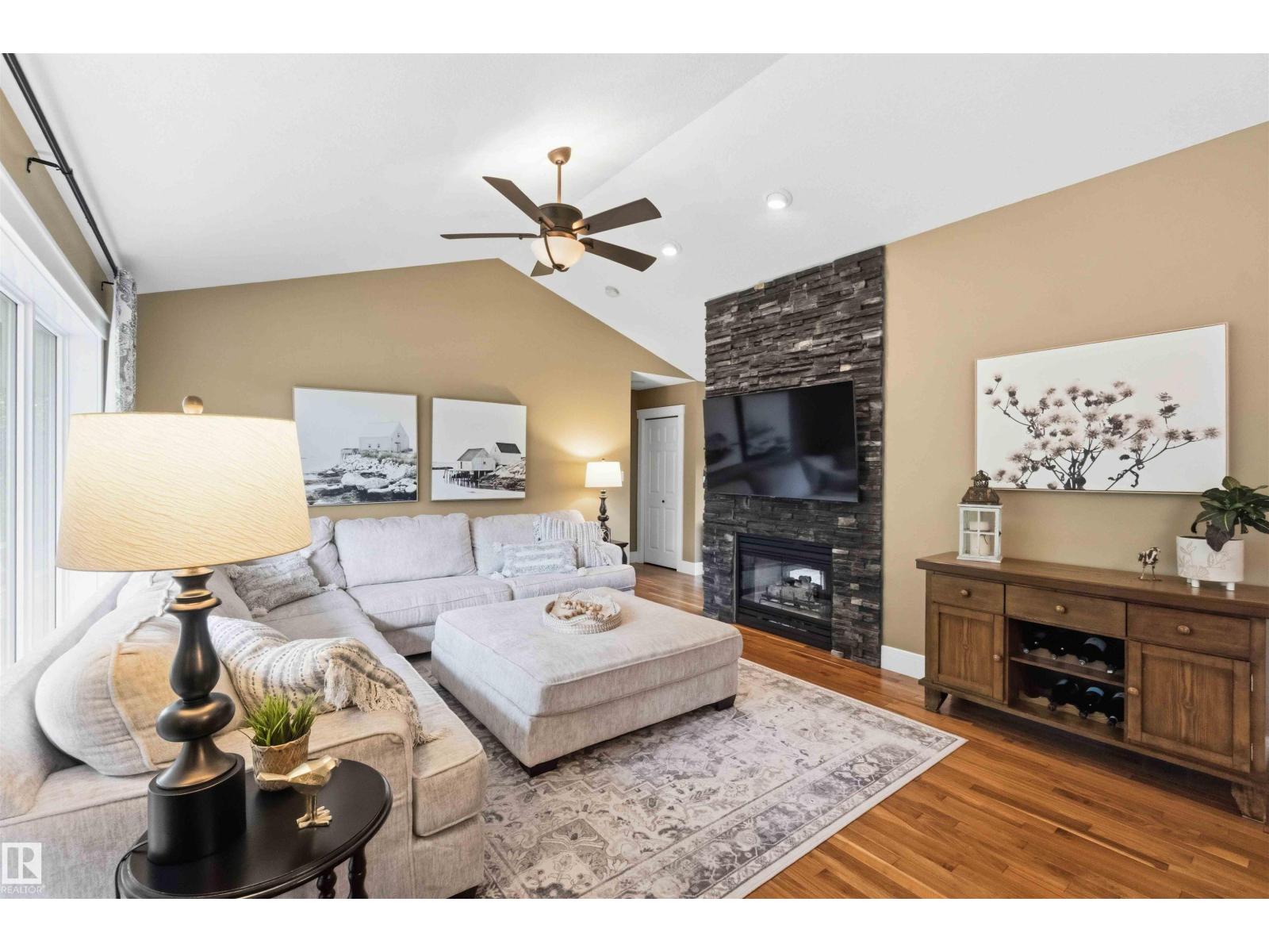 60 56019 Rge Rd 230 - 22