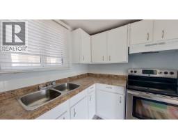 8818 101 Avenue, Fort St  John, BC V1J5G2 Photo 12