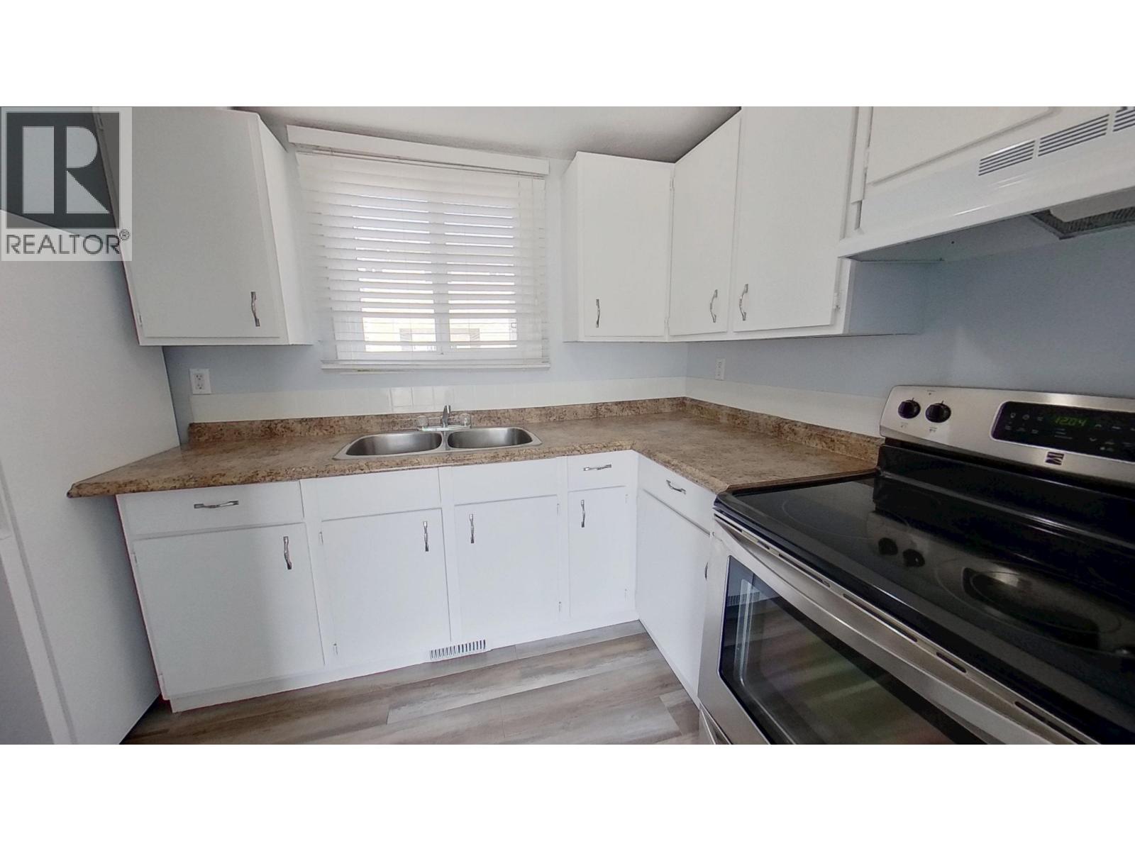 8818 101 AVENUE - 10