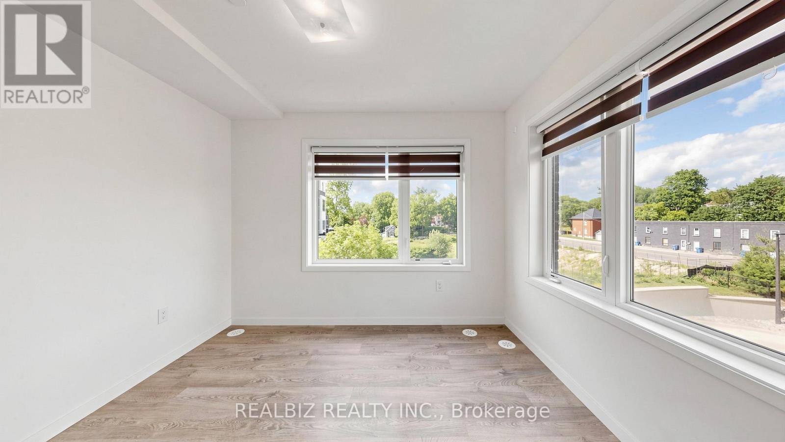 #77 400 ALEX GARDNER CIRCLE - 42