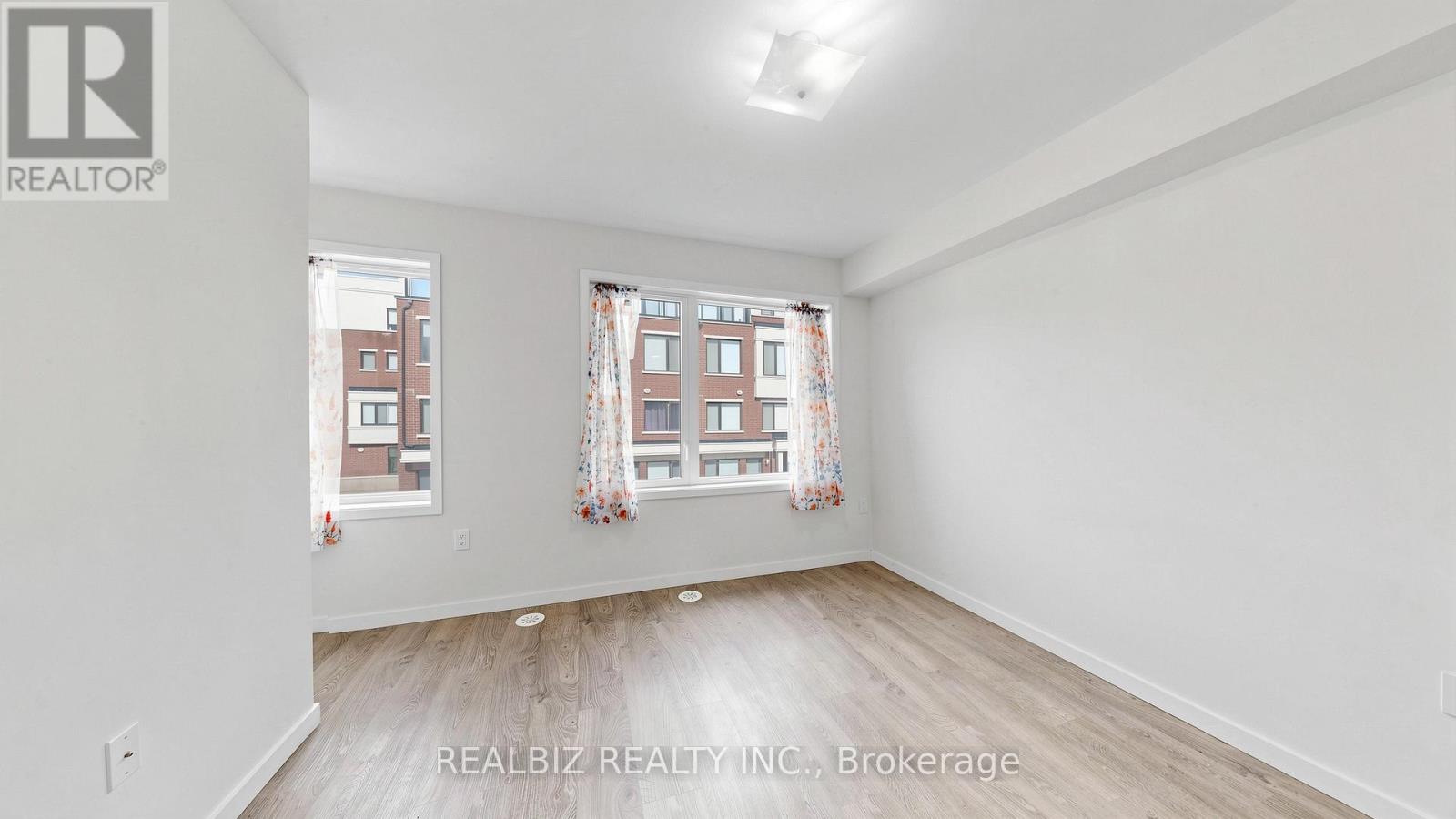 #77 400 ALEX GARDNER CIRCLE - 29