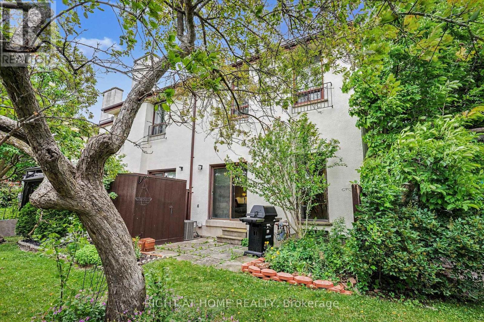 #21 6679 SHELTER BAY ROAD - 17