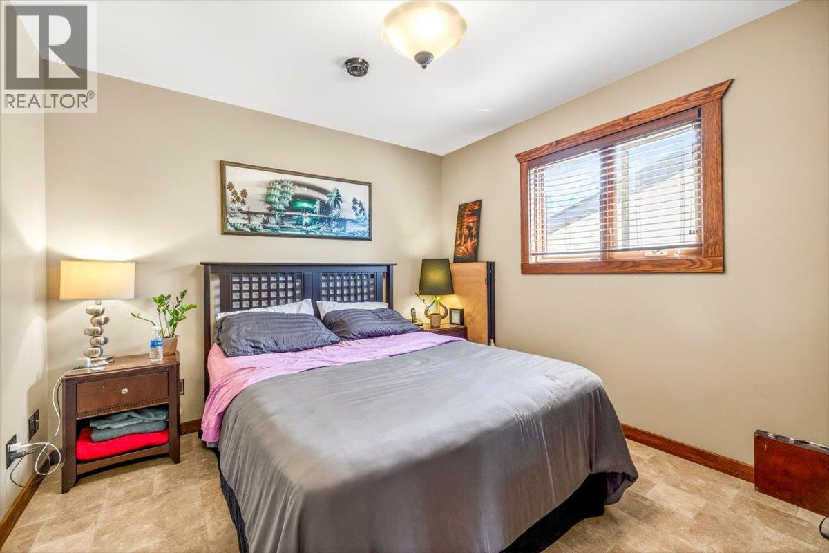 1322 11th Avenue - 22