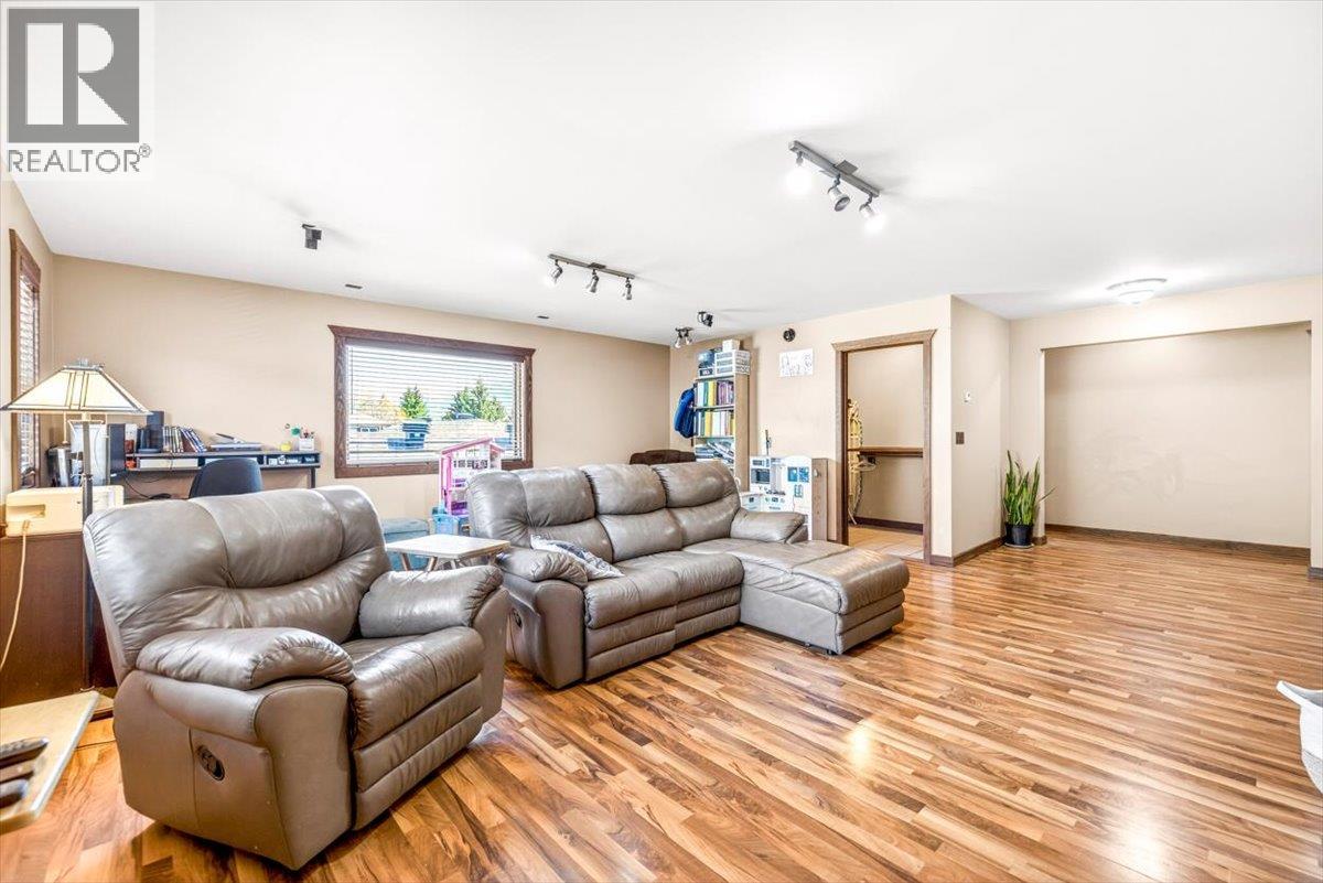 1322 11th Avenue - 42