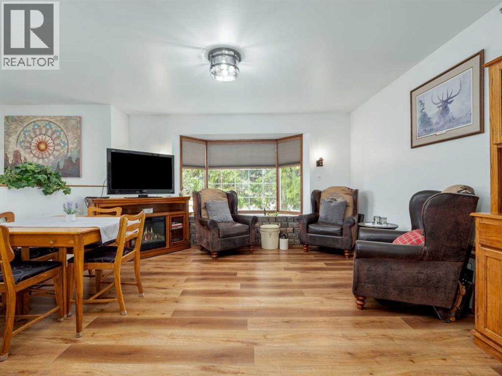 17 Pine Place — photo 13