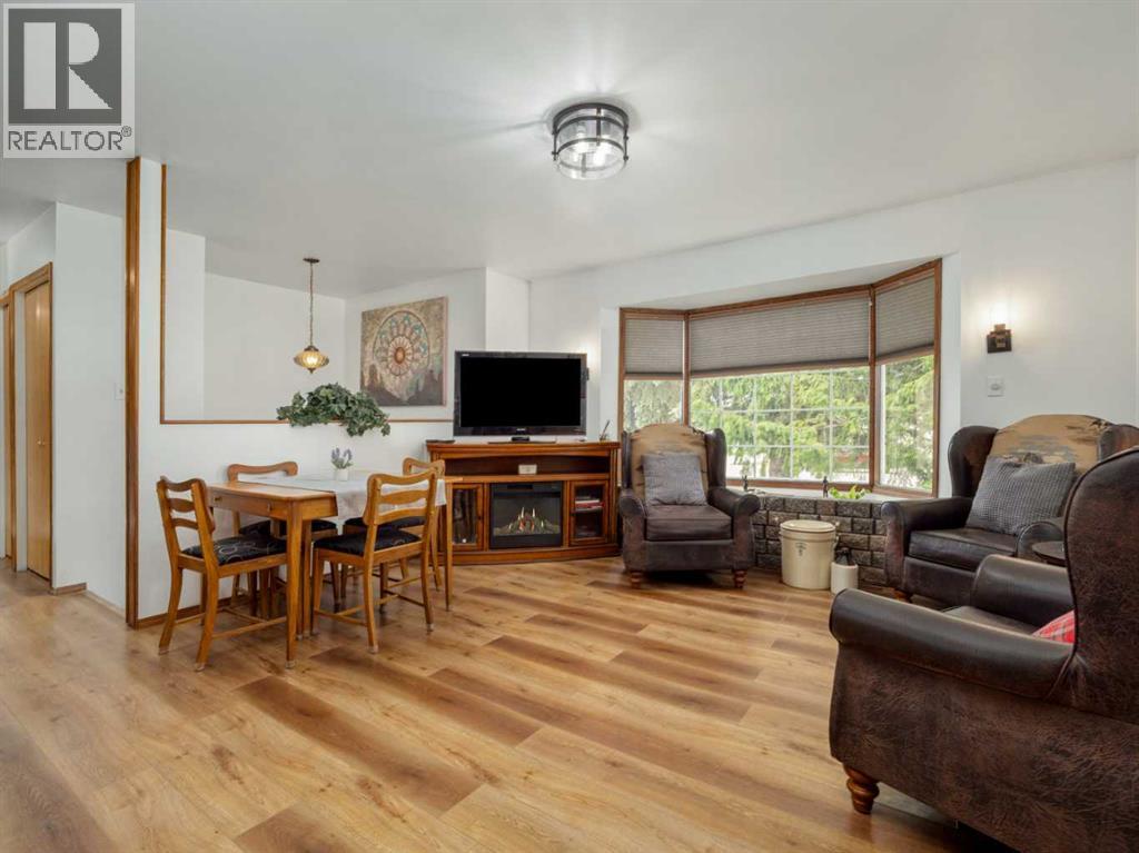 17 Pine Place — photo 14