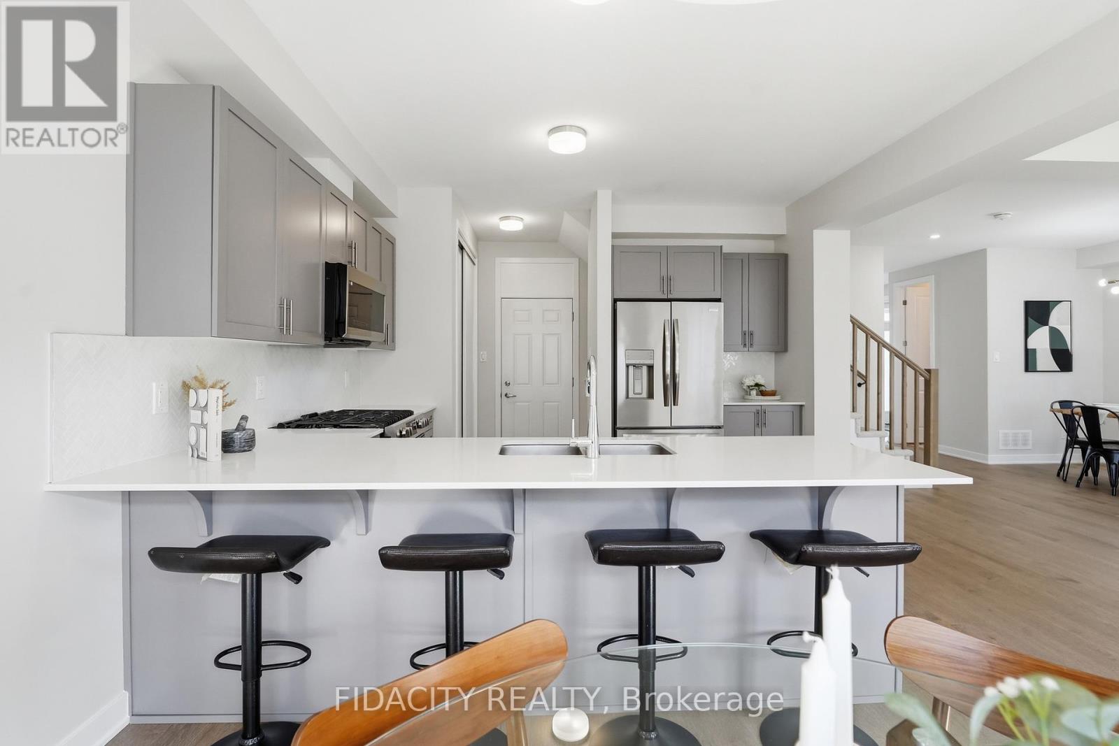3 Bed, 3 Bath House for Sale in Ottawa – 622 TERRIER CIRCLE, Ottawa – MLS# X13481866 - Image 14